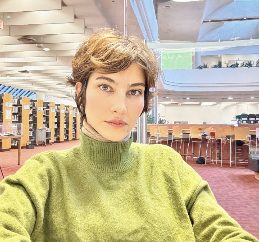 Shima Gholamrezaei holds an M.Sc. in Clinical Psychology and is a Freudian–Lacanian psychoanalytic psychotherapist based in Toronto. She is a member of the Lacan Toronto Institute and participates in Lacanian seminars and study groups in Toronto and London. Her clinical work is grounded in nearly a decade of experience in Freudian–Lacanian theory and practice. Beyond the clinic, her research and writing focus on the intersections of psychoanalysis, contemporary art, and the experience of migration—especially within Iranian and diaspora contexts. Shima is also the founder of Echoes – The Unconscious Resonance, an interdisciplinary project dedicated to creating dialogues between psychoanalysis, art, and cultural theory.